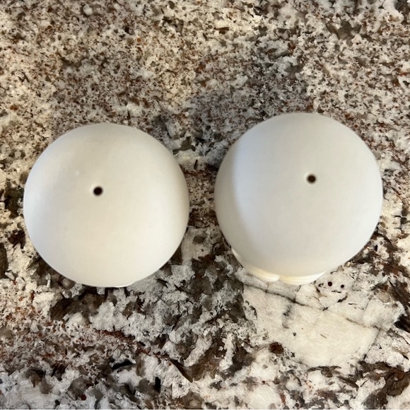 MR & MRS Muse Salt & Pepper Shakers - Adler - Picture 4 of 5
